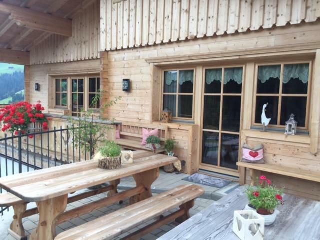 Bergpension-Ebental Бриксен-им-Тале Екстериор снимка